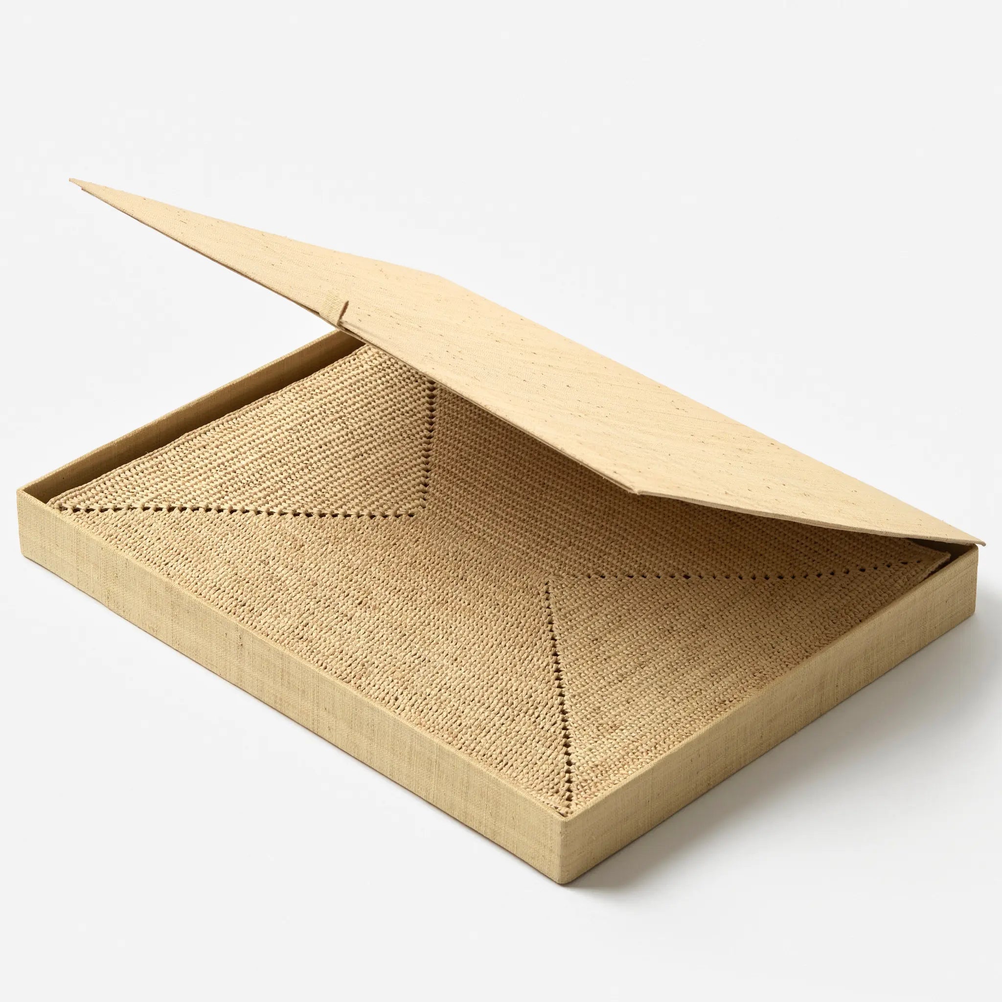 SAKAFO Raffia Gift Box